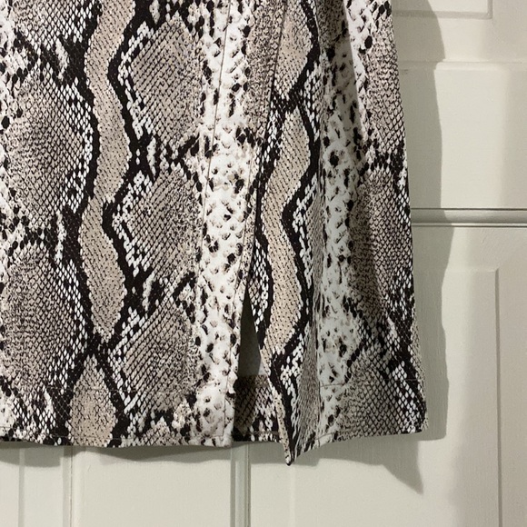 H&M Snake Skin Print Mini Skirt - Picture 2 of 8